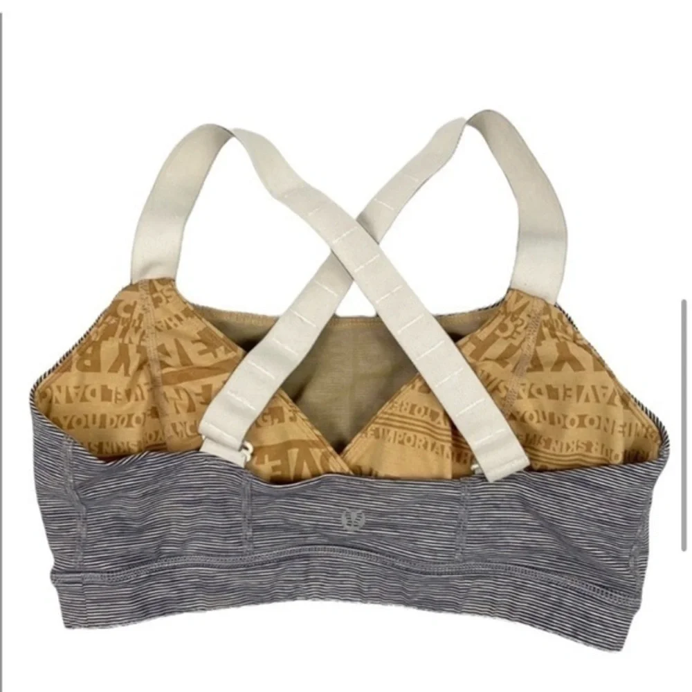 LULULEMON Adjust Me Bra Size‎ 4